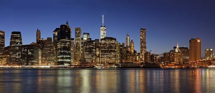 Skyline de Lower Manhattan, em Nova Iorque, vista a partir de Brooklyn